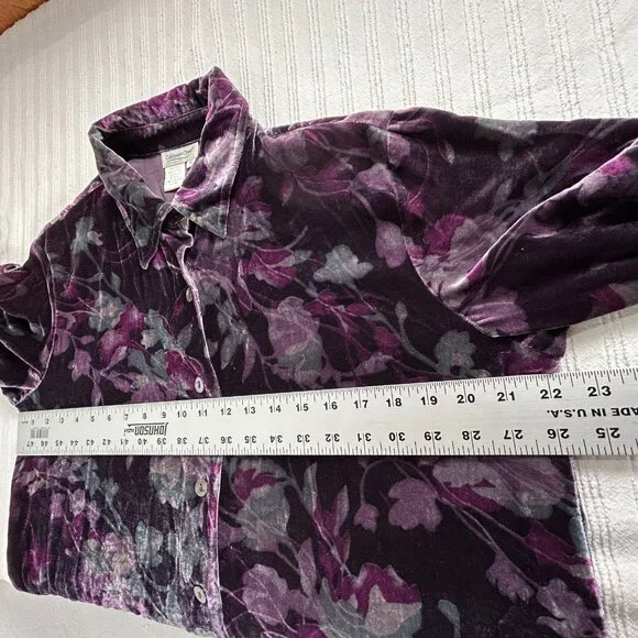 Coldwater Creek Womens Button Up Floral Velvet Tunic Top Medium Purple Back-Slit - Picture 6 of 7